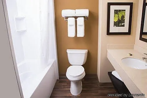 Extended Stay America Suites - Tampa - Airport - N Westshore Blvd Hotel
