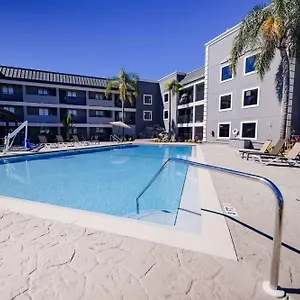 Hotel La Quinta By Wyndham Near Busch Gardens